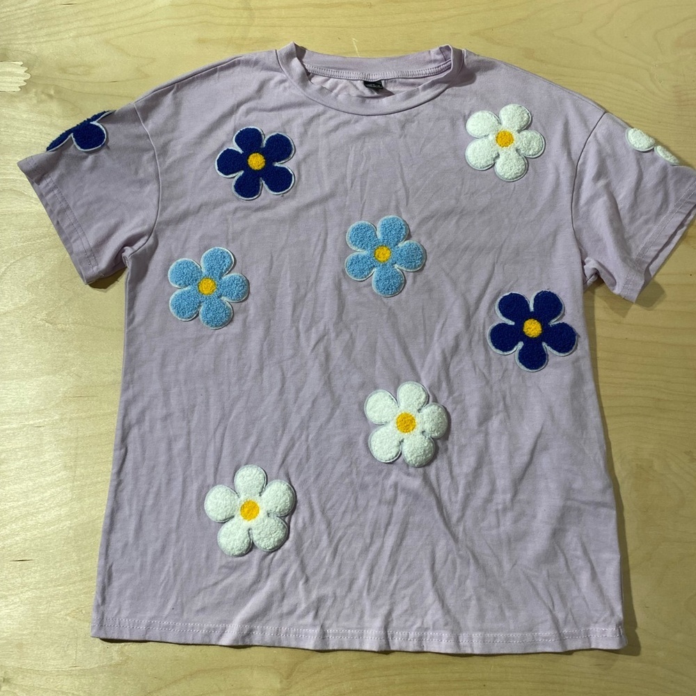 SHEIN Purple and Blue Short Sleeve Tee with Floral Design Medium (ND)